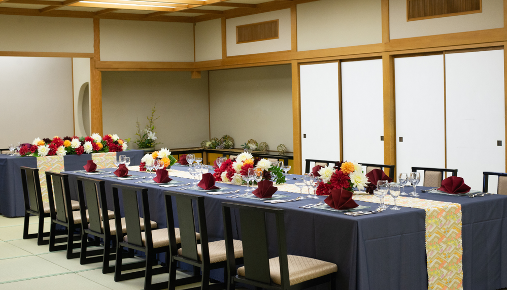 ひまわりの間(結婚式会食会会場)